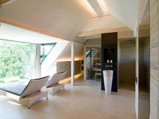 Privater Wellnessbereich im Dachgeschoss, stonewater stonewater Modern Spa