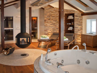Privater Wellnessbereich im Dachgeschoss, stonewater stonewater Mediterranean style spa