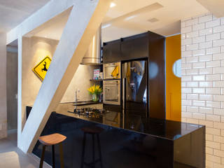 MM apartment, Studio ro+ca Studio ro+ca Cozinhas industriais