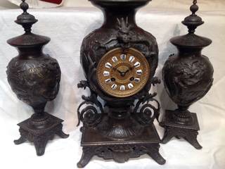 Three piece Chinese style clock set., London Antique Clock Centre London Antique Clock Centre Other spaces