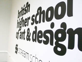Оформление стен в Британской высшей школе дизайна, 33dodo 33dodo Espaços comerciais