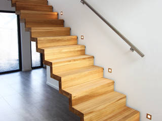 Faltwerktreppe Homburg, lifestyle-treppen.de lifestyle-treppen.de Modern corridor, hallway & stairs