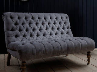 Grey Button Back Two-Seater Chair, Primrose & Plum Primrose & Plum Salas de estilo moderno