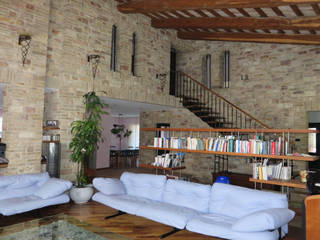 Villa in Campagna ad Assisi, Studio di Bioarchitettura Brozzetti Adriano Studio di Bioarchitettura Brozzetti Adriano Living room