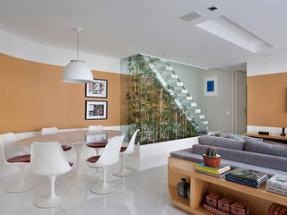 Cobertura Duplex Edifício Mandarim - Condomínio Peninsula, Cadore Arquitetura Cadore Arquitetura Modern living room