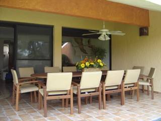 Casa Haber, Cenquizqui Cenquizqui Mediterranean style dining room