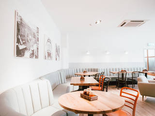 An Artsy Indepent Café: The Forum , Simple Simon Design Simple Simon Design Commercial spaces