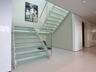 ​EeStairs® Glass Staircases, EeStairs | Stairs and balustrades EeStairs | Stairs and balustrades Corridor, hallway & stairsStairs Glass