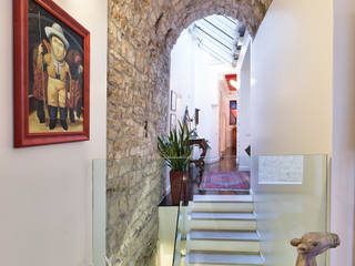 CASA BL CONVERSANO BARI, Studio Bugna Studio Bugna 모던스타일 복도, 현관 & 계단