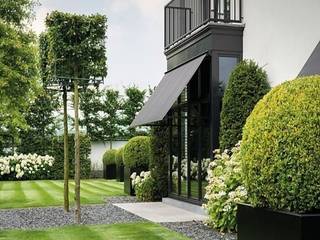 Photos, homify homify Classic style garden