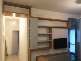Design d'arredo a Milano, bdastudio bdastudio Living roomTV stands & cabinets