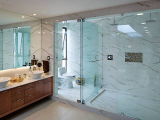 homify Modern style bathrooms