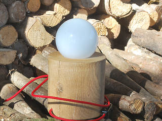 Lampe "LUNE"02, Studio OPEN DESIGN Studio OPEN DESIGN Minimalistische woonkamers Massief hout