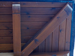 Aleros en madera. , panelestudio panelestudio Maisons classiques