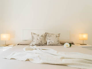 Maison Fleury, Francesca Greco - HOME|Philosophy Francesca Greco - HOME|Philosophy Modern Bedroom