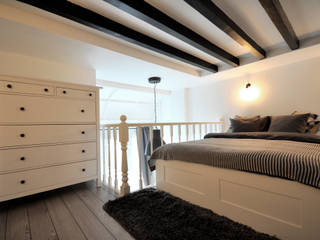 48 apartments in Gloucester Place, London, Pergo Pergo Classic style bedroom