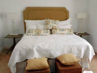 Tapizado de cabeceros y confección de cubre colchones, Tapicería Conde Tapicería Conde Rustic style bedroom