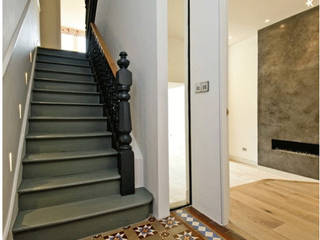 Islington Residence, Lighting Design Studio Lighting Design Studio Modern corridor, hallway & stairs