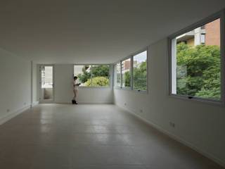 ​Edificio 9 de Julio, CUMPA CUMPA Modern study/office