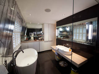 En Suite Bathroom in Loft extension Gullaksen Architects Modern Banyo