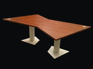 TRAP Table, KAMBIAM (NeuroDesign Furniture for People) KAMBIAM (NeuroDesign Furniture for People) ห้องทานข้าว