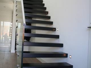 zwevende trap met glazen balustrade, Allstairs Trappenshowroom Allstairs Trappenshowroom Stairs