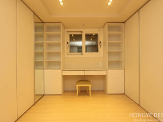 넓은 공간 속 최적화 된 디자인., 홍예디자인 홍예디자인 Closets modernos