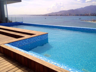 Piscina color Bizancio Azul RENOLIT ALKORPLAN3000, RENOLIT ALKORPLAN RENOLIT ALKORPLAN Hồ bơi phong cách Địa Trung Hải