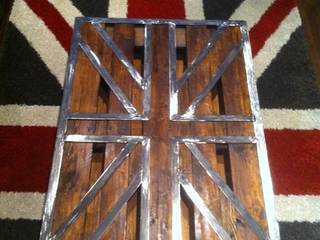 Table palette "Union Jack", FER et REFER FER et REFER Livings industriales