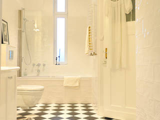 PRIVATE APARTAMENT 01 , PUFF PUFF Eclectic style bathroom