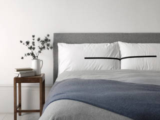 Together pillow cases, Above and Beyond Above and Beyond Habitaciones de estilo minimalista