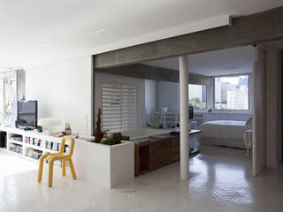 apto oscar freire, kikacamasmie + arq kikacamasmie + arq Minimalist living room