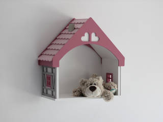 DOLLHOUSE „PINK HEART” Shelf., EBISSU EBISSU Rustic style nursery/kids room