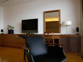 緑と光あふれる高級リフォーム（東京 世田谷）, Style is Still Living ,inc. Style is Still Living ,inc. Ausgefallene Schlafzimmer