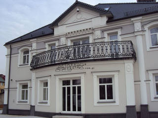 Balustrada kuta – wzór B319, ALMET Kowalstwo Artystyczne ALMET Kowalstwo Artystyczne Classic style balcony, veranda & terrace