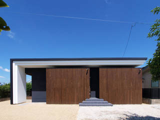 木板塀の家, Egawa Architectural Studio Egawa Architectural Studio Minimalist houses Wood Wood effect