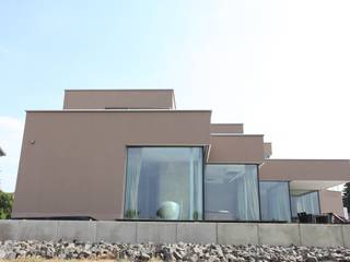 Einfamilienhaus mit grosser Eck- Glas- Fassade, Neugebauer Architekten BDA Neugebauer Architekten BDA Дома в стиле минимализм
