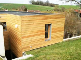 LA CABANE SUR PILOTIS, Moutiez Haller architecture Moutiez Haller architecture Casas de estilo ecléctico