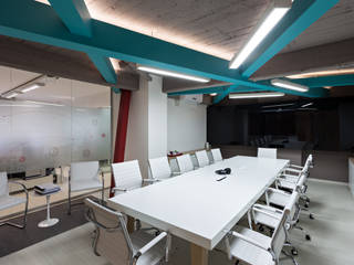 Agencia de Comunicación, Estudio Sespede Arquitectos Estudio Sespede Arquitectos Commercial spaces Wood Turquoise