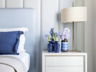 Upholstered headboards in interior design, Mille Couleurs London Mille Couleurs London Modern style bedroom