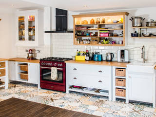 Painted kitchen, Clachan Wood Clachan Wood Cuisine moderne