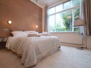 FLAT REFURBISHED (Kesington), ANDRE VENTURA DESIGNER ANDRE VENTURA DESIGNER Modern style bedroom