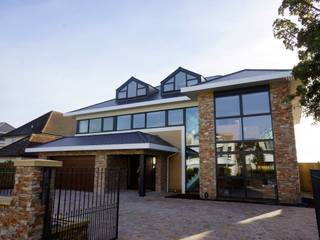 Alum Chine, Bournemouth, David James Architects & Partners Ltd David James Architects & Partners Ltd Classic style houses