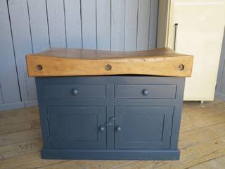 Bespoke Butchers Blocks, UKAA | UK Architectural Antiques UKAA | UK Architectural Antiques Country style kitchen