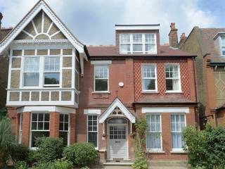 Suburban Family Home - Ealing Broadway, London, Hugo Carter - SILENT WINDOWS Hugo Carter - SILENT WINDOWS Puertas y ventanas de estilo clásico