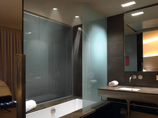 ILUMINACIÓN EN EL BAÑO (THE ONE 2015), LEDS-C4 LEDS-C4 Modern bathroom Lighting