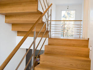 Treppen, Holzmanufaktur Ballert e.K. Holzmanufaktur Ballert e.K. Moderner Flur, Diele & Treppenhaus