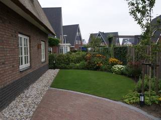 Landelijke tuin in Alphen aan den Rijn, Ontwerpstudio Angela's Tuinen Ontwerpstudio Angela's Tuinen Garten im Landhausstil
