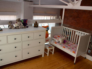 Loft, SMMARQUITECTURA SMMARQUITECTURA Industrial style nursery/kids room