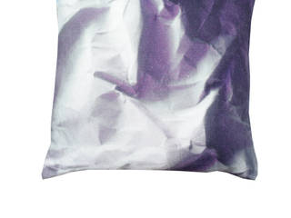 INDIGO CRINKLED PAPER PRINT CUSHION, Suzanne Goodwin Suzanne Goodwin Modern Yatak Odası